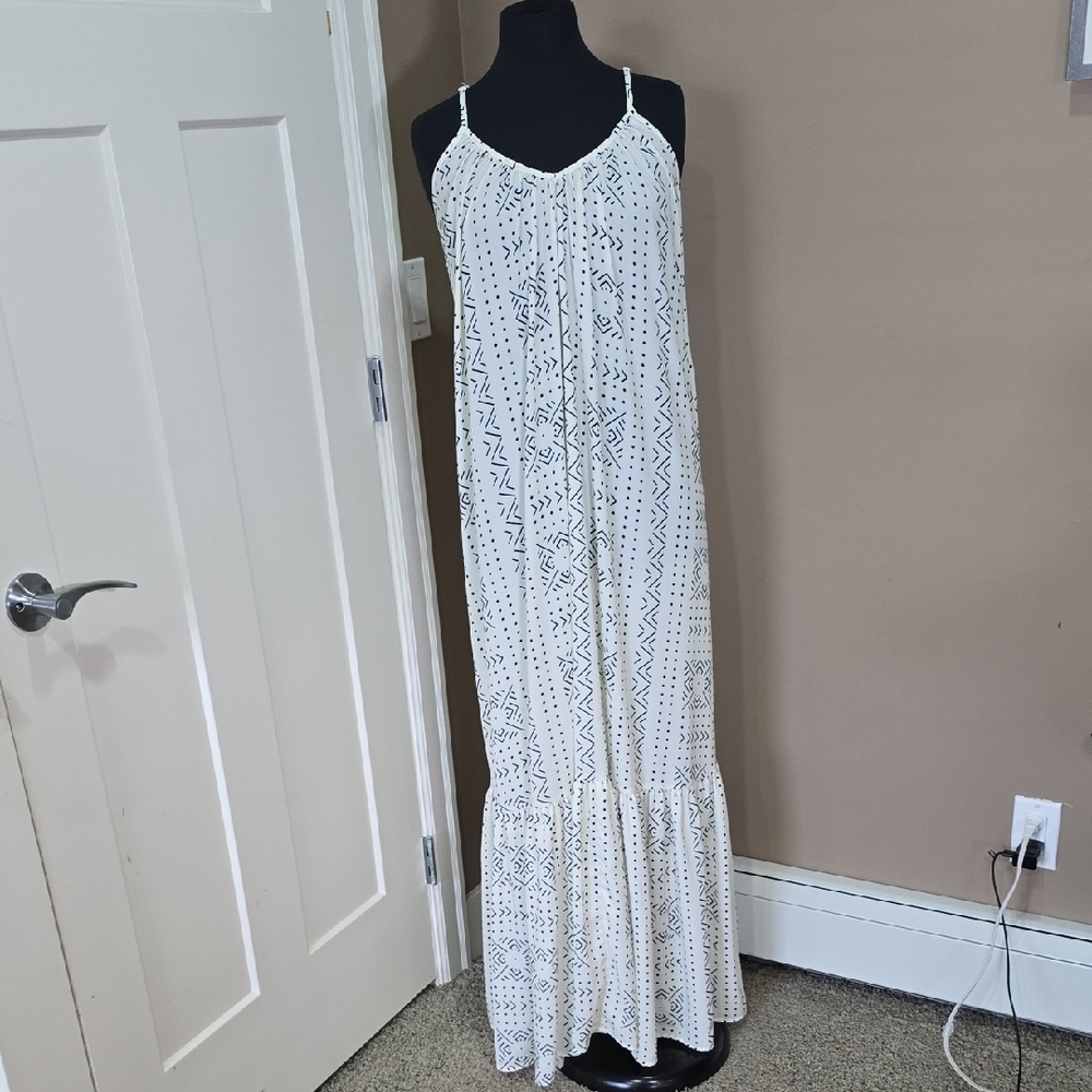 NWOT SIRANIS Patterned Geometric Print Spaghetti Tank Maxi Dress